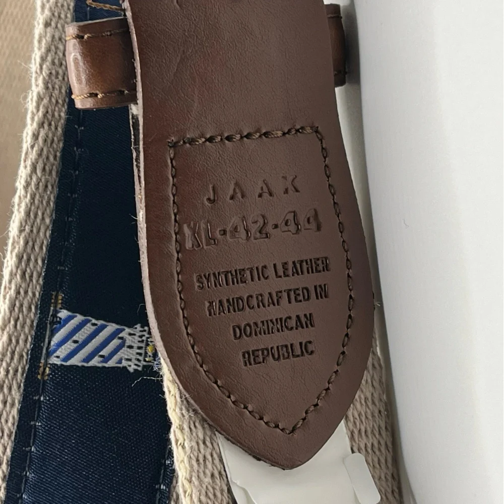 NEW Crown &‎ Ivy JAAK Khaki Canvas Belt Navy Lighthouse Embroidery XL NWT 42-44